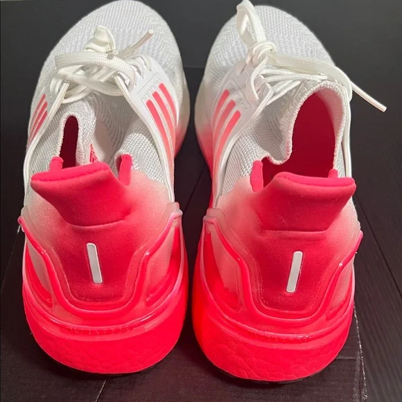 Adidas ULTRABOOST 20 Womens size 9 running sneakers - Picture 8 of 10